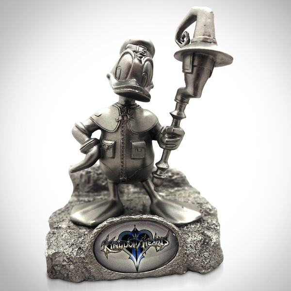 File:Paperweight SDCC 2012 (Donald Duck) Monogram International.png