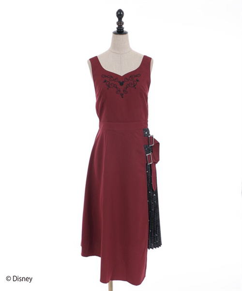 File:Dress 01 Axes Femme.png